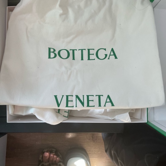 Bottega Veneta Tire boot . Comes with box and dust bags Size 36 - Picture 5 of 6